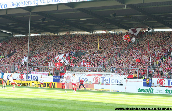 Mangelware: Karten für die Spiele des FSV Mainz 05 <br /> Bild: Rheinhessen On Tour – www.szene-mainz.de“><figcaption>Mangelware: Karten für die Spiele des FSV Mainz 05 <br /> Bild: Rheinhessen On Tour – www.szene-mainz.de</figcaption></figure>
            </div>

                    </article>

                <section class=