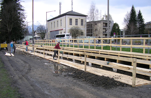 Der neue Heimblock der Austria-Fans. <br /> Bild: Rupert Bogensperger“><figcaption>Der neue Heimblock der Austria-Fans. <br /> Bild: Rupert Bogensperger</figcaption></figure>
            </div>

                    </article>

                <section class=