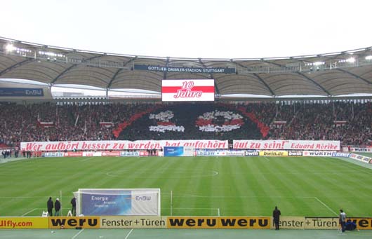 Die Vorchoreo mit einem Zitat des Stuttgarter Dichters Eduard Möricke<br />Bild: Lostboys99.de“><figcaption>Die Vorchoreo mit einem Zitat des Stuttgarter Dichters Eduard Möricke<br />Bild: Lostboys99.de</figcaption></figure>
<figure><img decoding=
