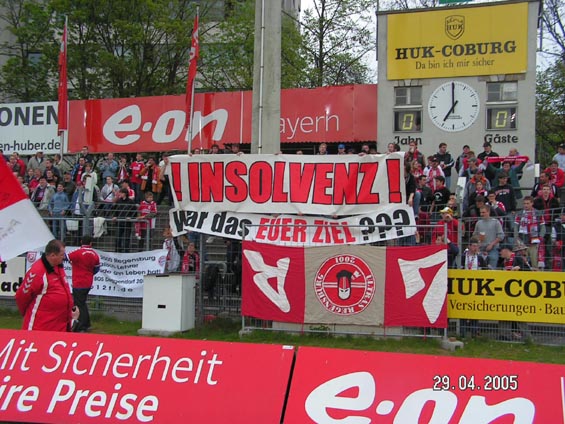 Der Fanblock steht vor dem Turm.<br />Bild: Die Power vom Turm“><figcaption>Der Fanblock steht vor dem Turm.<br />Bild: Die Power vom Turm</figcaption></figure>
            </div>

                    </article>

                <section class=