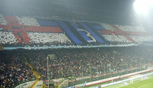 Bis auf weiteres verzichten die Fans von Inter in der Nordkurve auf Choreos.<br />Bild: DIEGO“><figcaption>Bis auf weiteres verzichten die Fans von Inter in der Nordkurve auf Choreos.<br />Bild: DIEGO</figcaption></figure>
            </div>

                    </article>

                <section class=