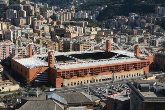 Die Umgebung des Stadion Marassi lädt zu Auseinandersetzungen ein. <br />Bild: Roberto Martinelli“><figcaption>Die Umgebung des Stadion Marassi lädt zu Auseinandersetzungen ein. <br />Bild: Roberto Martinelli</figcaption></figure>
            </div>

                    </article>

                <section class=