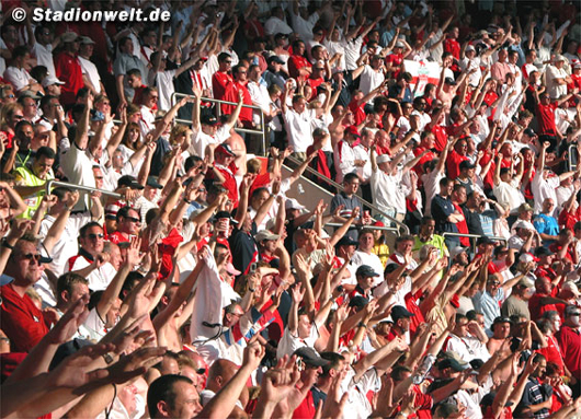 Zur Wiedereinführung von Stehplätzen können sich Fans in der Supporters Survey 2008 leider nicht äußern.<br />Bild: Stadionwelt“><figcaption>Zur Wiedereinführung von Stehplätzen können sich Fans in der Supporters Survey 2008 leider nicht äußern.<br />Bild: Stadionwelt</figcaption></figure>
            </div>

                    </article>

                <section class=