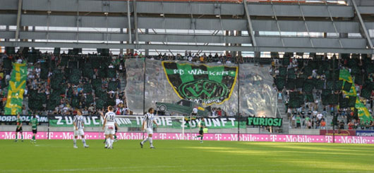 Bild: DER (PF)LÄSTERSTEIN<br />„><figcaption>Bild: DER (PF)LÄSTERSTEIN<br /></figcaption></figure>
            </div>

                    </article>

                <section class=