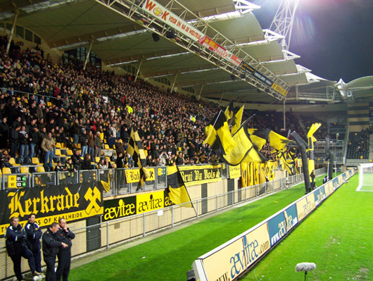 Die klassischen Farben des Clubs würden vermutlich weichen müssen.<br />Bild: www.die-eisernen.de“><figcaption>Die klassischen Farben des Clubs würden vermutlich weichen müssen.<br />Bild: www.die-eisernen.de</figcaption></figure>
<figure><img decoding=