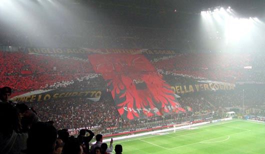 Durchschnittlich besuchen 60.067 Zuschauer die Heimspiele des AC Milan<br />Bild: Florian Weitz“><figcaption>Durchschnittlich besuchen 60.067 Zuschauer die Heimspiele des AC Milan<br />Bild: Florian Weitz</figcaption></figure>
            </div>

                    </article>

                <section class=