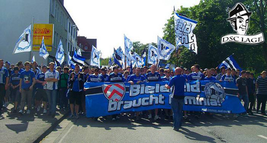 In einem Protestmarsch zogen...<br />Alle Bilder: www.dsc-lage.de.vu”><figcaption>In einem Protestmarsch zogen…<br />Alle Bilder: www.dsc-lage.de.vu</figcaption></figure>
<figure><img decoding=