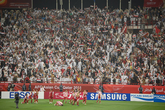 Syrien begann mit einem 2-1 Sieg gegen Saudi-Arabien das Turnier<br />    <button type=