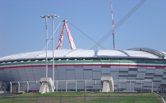 Der endgültige Name der Juventus Arena steht noch nicht fest.<br />Alle Bilder: gauarena“><figcaption>Der endgültige Name der Juventus Arena steht noch nicht fest.<br />Alle Bilder: gauarena</figcaption></figure>
<figure><img decoding=