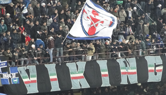 Eine der Ultra-Gruppierungen von Inter, Viking, wurde 1984 gegründet<br />    <button type=