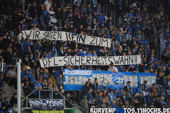 Auch beim Spiel gegen Fürth äußerten die TSG-Fans ihren Unmut über das DFL-Papier.<br />Bild: 11hoch3.de”><figcaption>Auch beim Spiel gegen Fürth äußerten die TSG-Fans ihren Unmut über das DFL-Papier.<br />Bild: 11hoch3.de</figcaption></figure>
                </div>
                
                <!-- YouTube (Meta-Feld) -->
                
            </div>
        </article>

                <script>
        (function() {
            var root = document.querySelector('.ff-single-news-gallery');
            if (!root) return;
            var slides = root.querySelectorAll('.ff-single-news-gallery-slide');
            var dots = root.querySelectorAll('.ff-single-news-gallery-dot');
            var prev = root.querySelector('.ff-single-news-gallery-prev');
            var next = root.querySelector('.ff-single-news-gallery-next');
            var n = slides.length;
            if (n < 2) return;
            var i = 0;
            function closeAllImgInfo() {
                root.querySelectorAll('.ff-fv-img-info-host.is-info-open').forEach(function(host) {
                    host.classList.remove('is-info-open');
                    var b = host.querySelector('.ff-fv-img-info-btn');
                    var p = host.querySelector('.ff-fv-img-info-panel');
                    if (b) b.setAttribute('aria-expanded', 'false');
                    if (p) p.setAttribute('aria-hidden', 'true');
                });
            }
            function show(idx) {
                closeAllImgInfo();
                i = ((idx % n) + n) % n;
                for (var s = 0; s < n; s++) {
                    if (s === i) slides[s].removeAttribute('hidden'); else slides[s].setAttribute('hidden', '');
                }
                for (var s = 0; s < dots.length; s++) {
                    dots[s].classList.toggle('is-active', s === i);
                    dots[s].setAttribute('aria-selected', s === i ? 'true' : 'false');
                }
            }
            if (prev) prev.addEventListener('click', function() { show(i - 1); });
            if (next) next.addEventListener('click', function() { show(i + 1); });
            for (var d = 0; d < dots.length; d++) {
                (function(di) { dots[di].addEventListener('click', function() { show(di); }); })(d);
            }
        })();
        </script>
        
        <!-- Kommentare -->
                <section class=