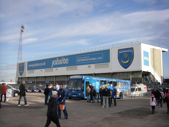Der Fratton Park in Portsmouth gehört ab sofort den Fans.<br />Bild: Stephan Hoogerwaard“><figcaption>Der Fratton Park in Portsmouth gehört ab sofort den Fans.<br />Bild: Stephan Hoogerwaard</figcaption></figure>
            </div>

                    </article>

                <section class=