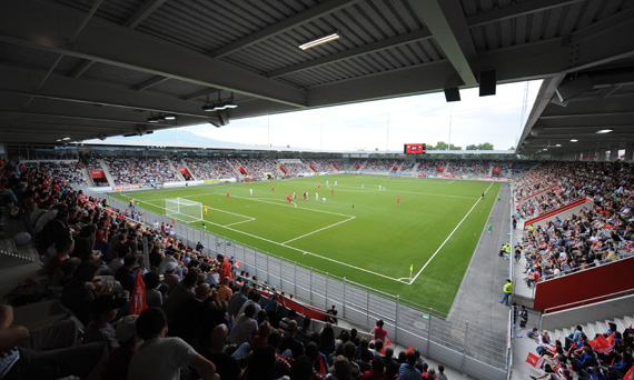 Die Arena Thun hat eine Kapazität von 9.100 Sitzplätzen.<br />Bild: www.arenathun.ch“><figcaption>Die Arena Thun hat eine Kapazität von 9.100 Sitzplätzen.<br />Bild: www.arenathun.ch</figcaption></figure>
            </div>

                    </article>

                <section class=