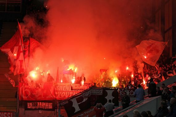 Platz 9: 1. FC Kaiserslautern<br />    <button type=