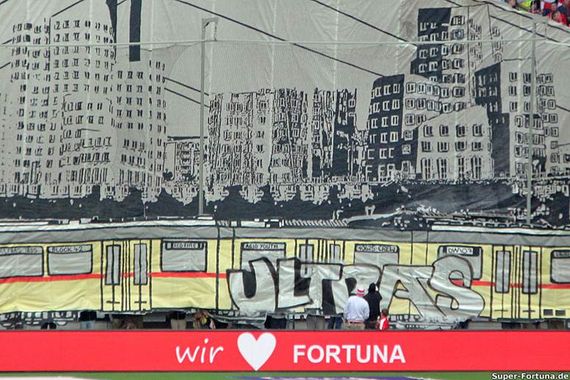 Platz 3: Fortuna Düsseldorf<br />    <button type=