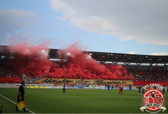 HFC-Fans beim Derbypokalfinale gegen Magdeburg. Bild: www.chemiehalle.de