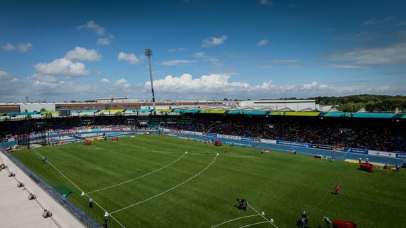 Bevor ein Public Viewing im Eintracht-Stadion stattfindet sind noch einige Hürden zu nehmen.<br />    <button type=