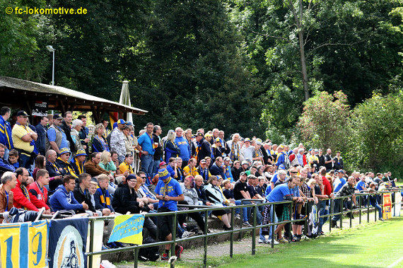 LOK-Fans beim gestrigen Pokalspiel.<br />    <button type=