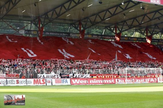 Die Union Fans beim Spiel gegen Nürnberg.<br />    <button type=