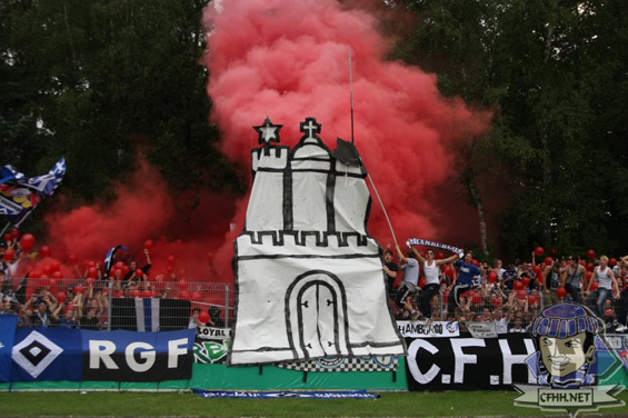 Wo dominiert der HSV und wo der FC St. Pauli?<br />    <button type=