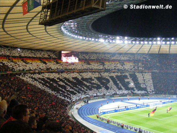 Welcher Verein hat in welchem Gebiet ein Heimspiel?<br />    <button type=