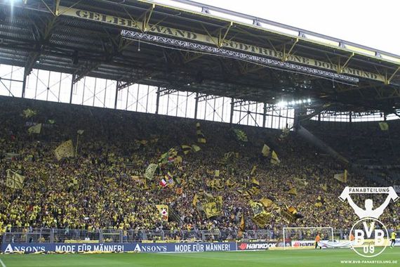 Die BVB-Fans beim Spiel gegen Freiburg. Bild: BVB-Fanabteilung.de