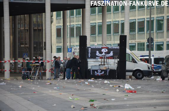 Der Anmelder der Demo in Hannover soll in Köln gesprochen haben.<br />    <button type=