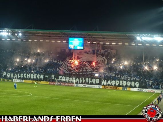Choreografie der FCM-Fans beim Pokalspiel gegen Leverkusen.<br />    <button type=