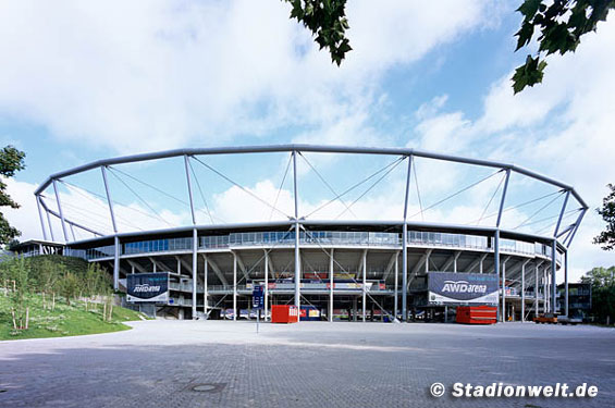 Die Mahnwache startet am Samstag um 11 Uhr auf dem Stadionvorplatz<br />    <button type=