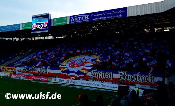 Choreografie der Hansa Fans beim Spiel gegen Dynamo Dresden am 29.11.2014<br />    <button type=