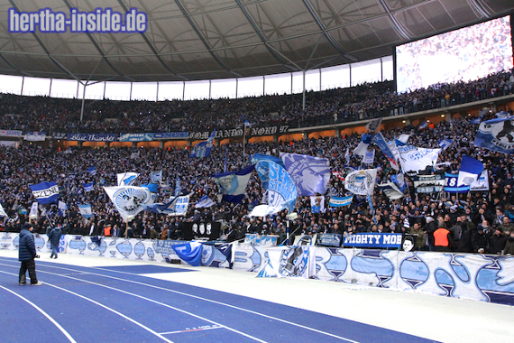 Im dritten Jahr in Folge sammeln die Harlekins Kleiderspenden.<br />    <button type=