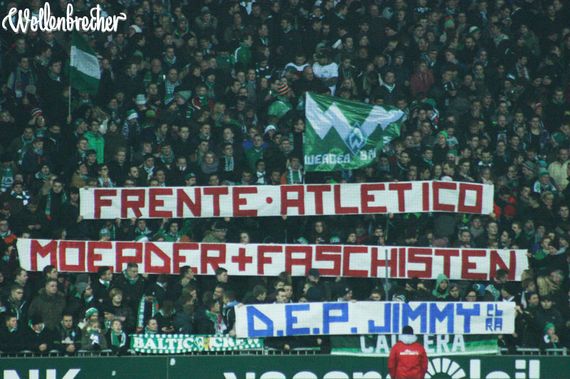 Spruchband der Caillera von Werder Bremen gegen die Ultras von Atlético Madrid beim Spiel gegen Hannover am Samstag. Bild: wellen-brecher.tumblr.com