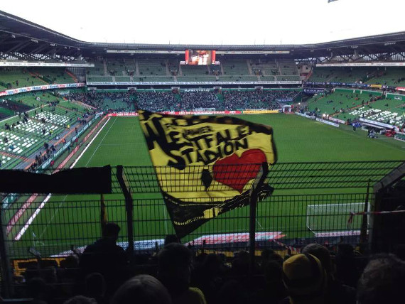 BVB-Fans gestern in Bremen<br />    <button type=