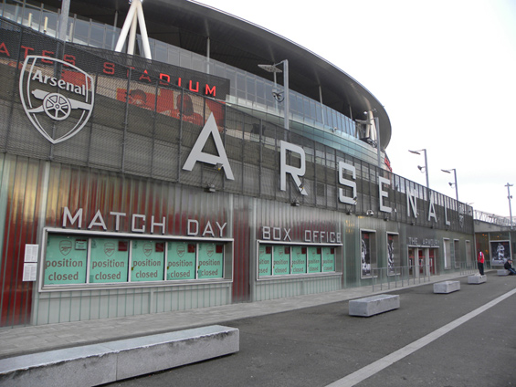 Was in Touristenstädten wie London schon fast zur Plage geworden ist, ist in vielen Stadien nun verboten: Selfie Sticks<br />Bild: Patrick Franck“><figcaption>Was in Touristenstädten wie London schon fast zur Plage geworden ist, ist in vielen Stadien nun verboten: Selfie Sticks<br />Bild: Patrick Franck</figcaption></figure>
            </div>

                    </article>

                <section class=