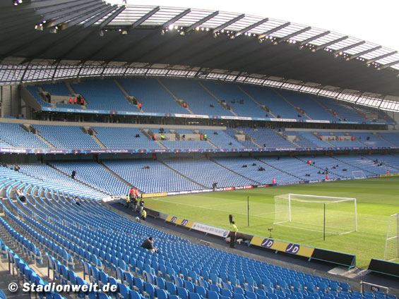 Die Singing Area soll im Unterrang der Südtribüne entstehen<br />Bild: Stadionwelt“><figcaption>Die Singing Area soll im Unterrang der Südtribüne entstehen<br />Bild: Stadionwelt</figcaption></figure>
            </div>

                    </article>

                <section class=