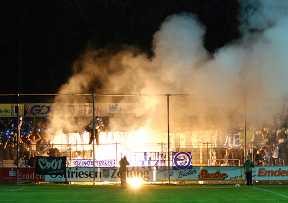 VfB Oldenburg Fans beim Derby in Meppen. Bild: ﻿www.ostfriesland-fussball.de