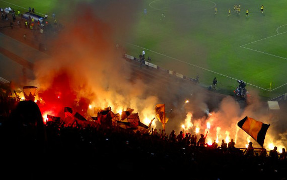 Auch beim Dortmunder Gastspiel in Neapel waren die Tickets personalisiert<br />    <button type=
