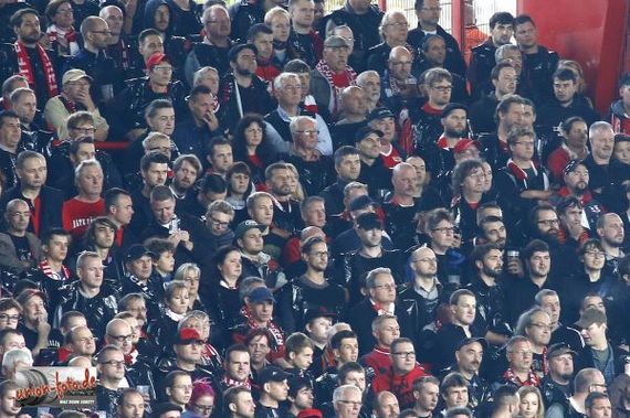 Aktion der Union-Fans beim Hinspiel<br />    <button type=
