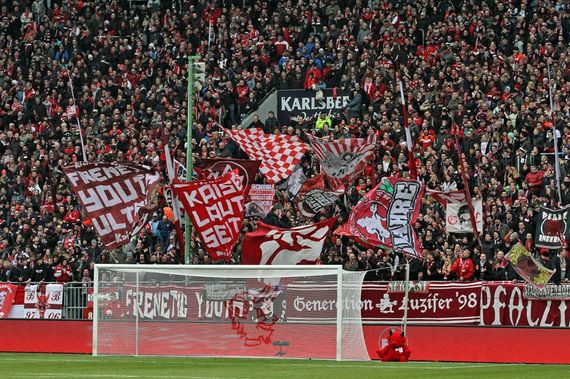 Seit dem Heimspiel gegen Aalen kann man Mitglied der Fanhilfe werden<br />    <button type=