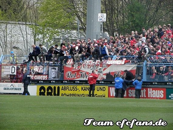RWE-Fans bei besagtem Spiel in Chemnitz<br />    <button type=