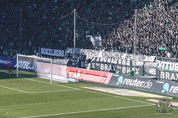 Teil 1 des Spruchband von Sottocultura beim Heimspiel gegen Paderborn<br />    <button type=