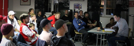 Coloniacs und Jan Tölva laden zu einem Vortrag und einer Diskussion ein<br />    <button type=