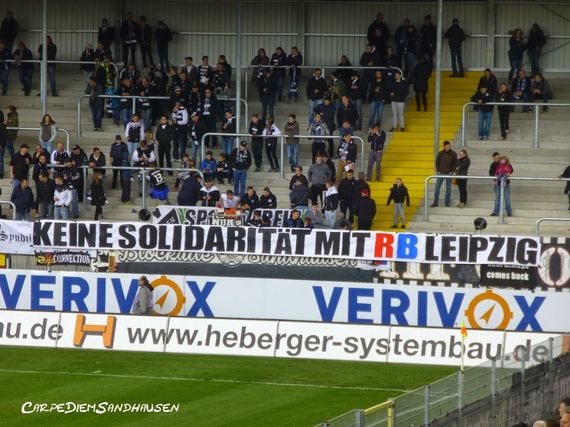 Spruchband der SV Sandhausen Fans. <br />    <button type=