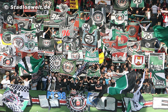Schon zum Heimspiel gegen Hoffenheim kehren die Ultras Hannover zurück.<br />    <button type=
