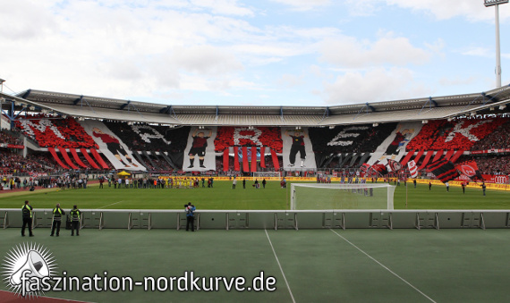 Zuletzt erhielt Marek Mintal eine Abschiedchoreografie der Nordkurve Nürnberg<br />    <button type=