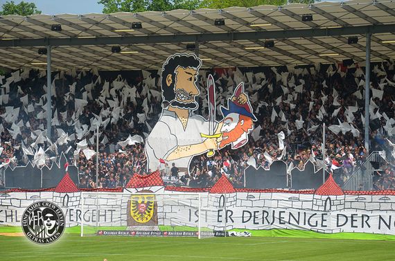 Die Choreografie der Aalen-Fans<br />    <button type=