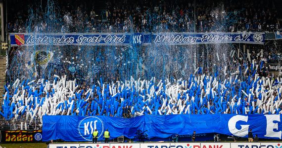 Die Choreografie der Gegengerade Karlsruhe<br />    <button type=