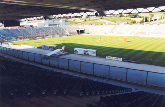 Hier haben in Zukunft die Fans das Sagen<br />Bild: Stadionwelt / Schulz“><figcaption>Hier haben in Zukunft die Fans das Sagen<br />Bild: Stadionwelt / Schulz</figcaption></figure>
            </div>

                    </article>

                <section class=