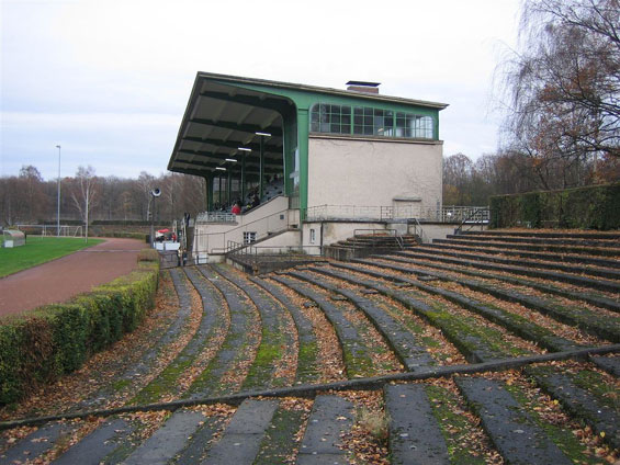 Dieses Stadion soll verabschiedet werden<br />    <button type=
