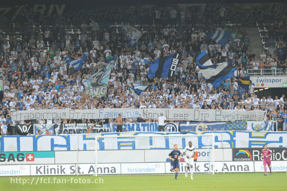 Die Luzerner Kurve beim Spiel gegen Genk<br />Bild: fcl.fan-fotos.ch“><figcaption>Die Luzerner Kurve beim Spiel gegen Genk<br />Bild: fcl.fan-fotos.ch</figcaption></figure>
            </div>

                    </article>

                <section class=